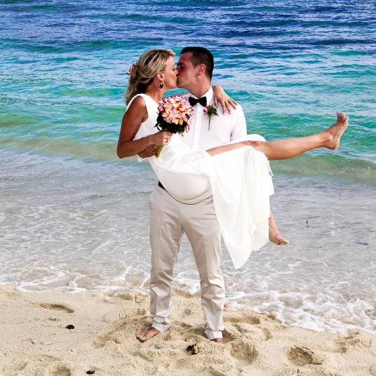 Seychelles wedding